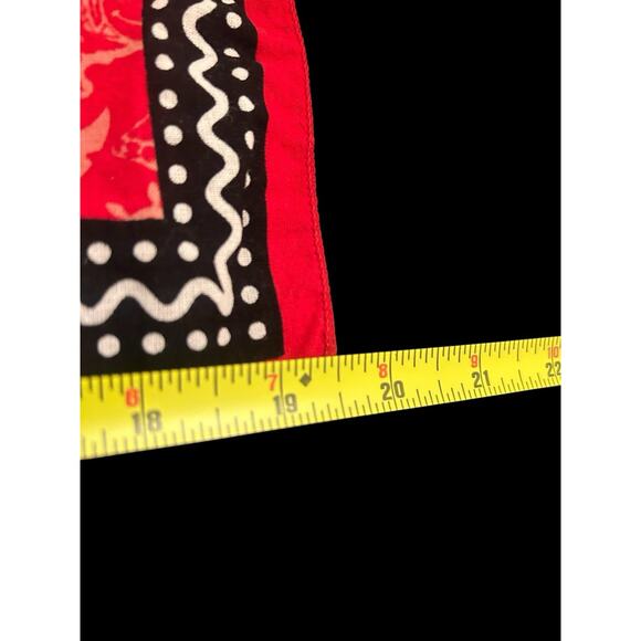 Disney's Mickey Mouse‎ Pirates Of The Caribbean Night Cruise Bandana Scarf - Picture 4 of 5